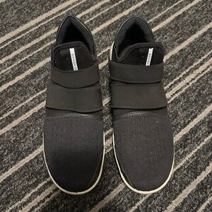 Ecco Black Sneakers with Elastic Straps